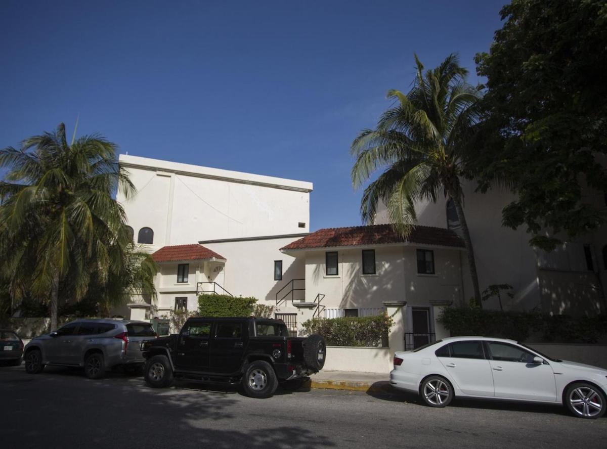 Hermoso departamento a pocos pasos de la playa Cancún Exterior foto